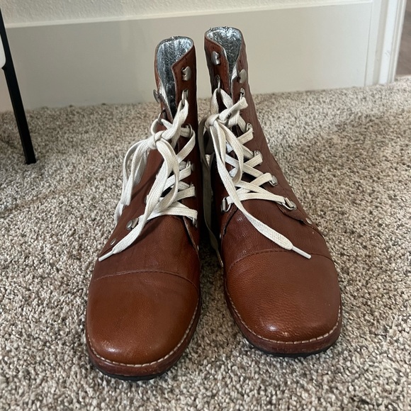 Zurich Boots sz 6 - Picture 4 of 4